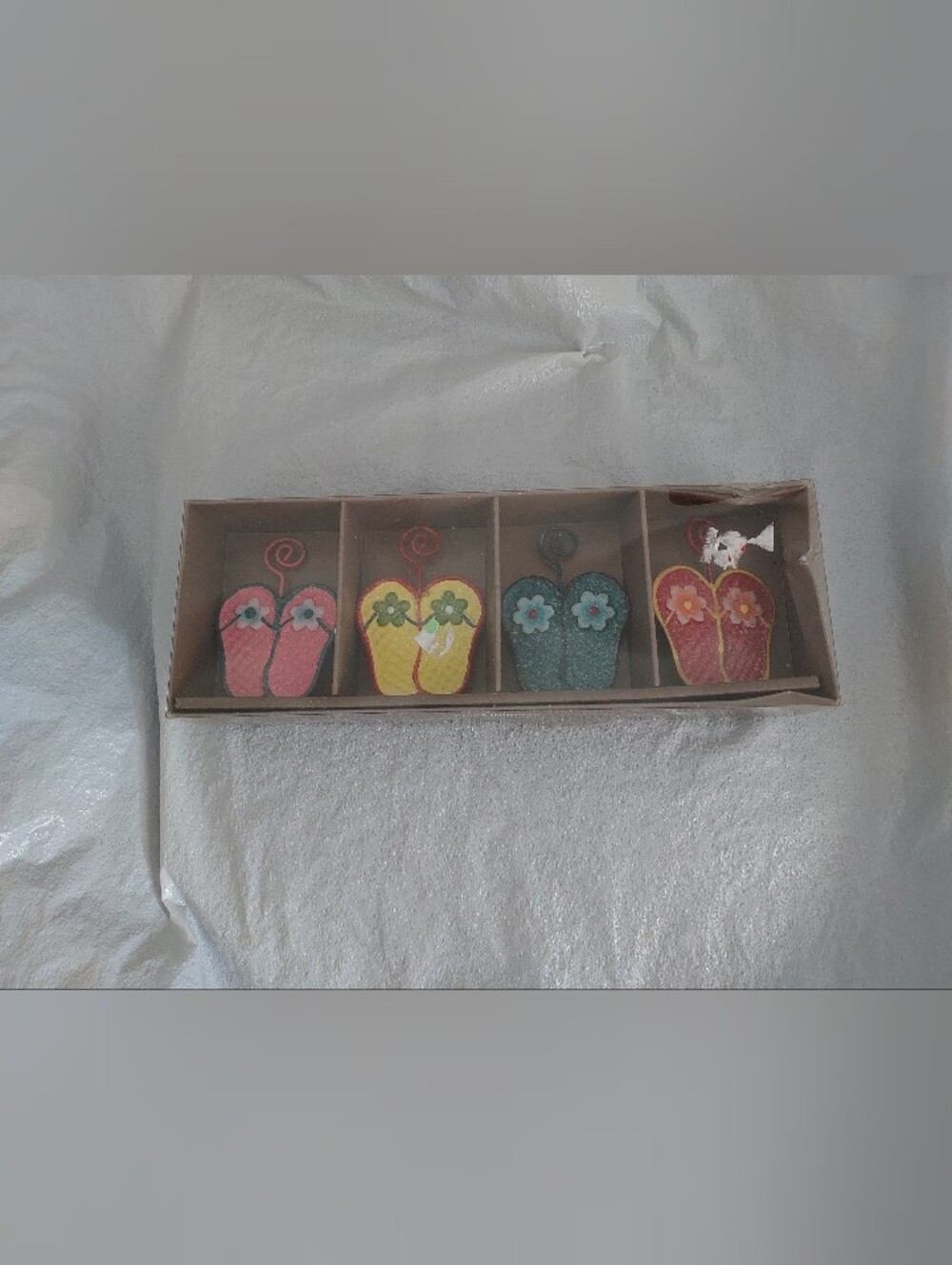 Set of 4 Decorative Flip-Flop Place Card Holders - Pink, Yellow, Teal, Coral